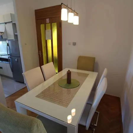 Apartment Malinska 7