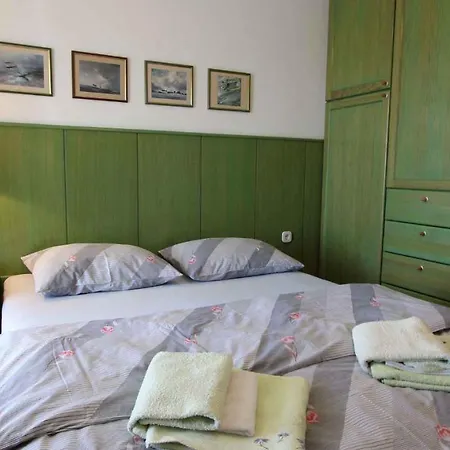 דירה Apartment Malinska 7 מאלינסקה