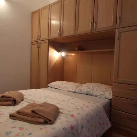 דירה Apartment Malinska 7