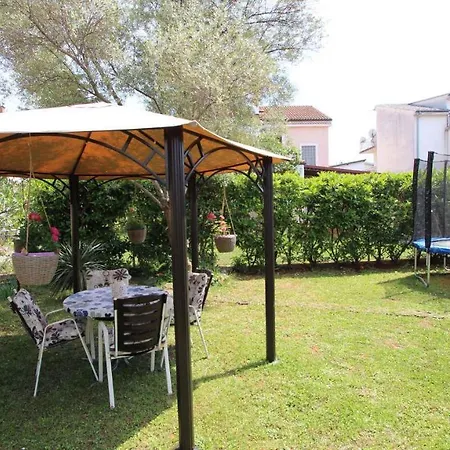 Apartment Malinska 7 מאלינסקה