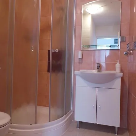 Apartment Malinska 7 * מאלינסקה