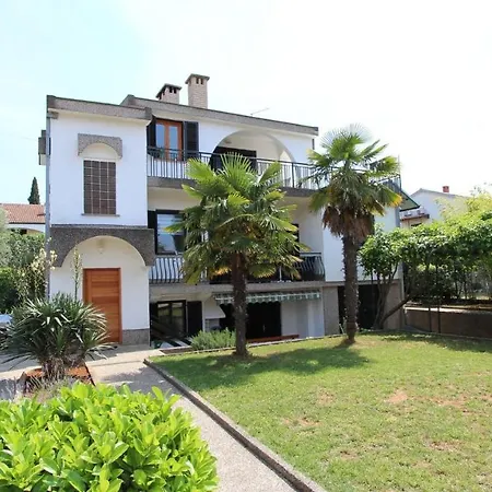 Apartment Malinska 7 דירה מאלינסקה