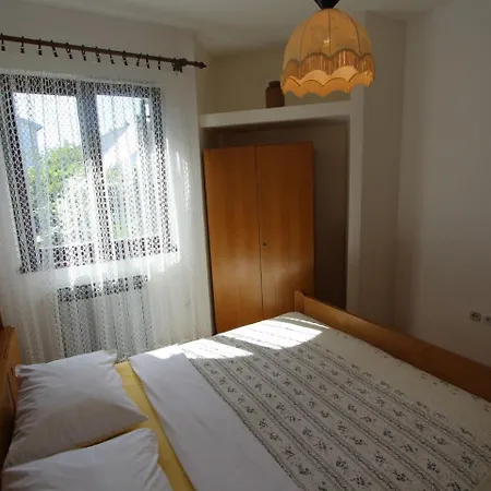 Apartment Malinska 7 *